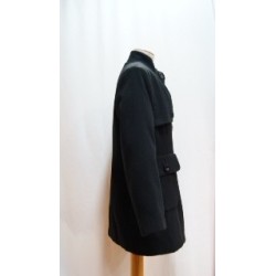 Abrigo negro corto